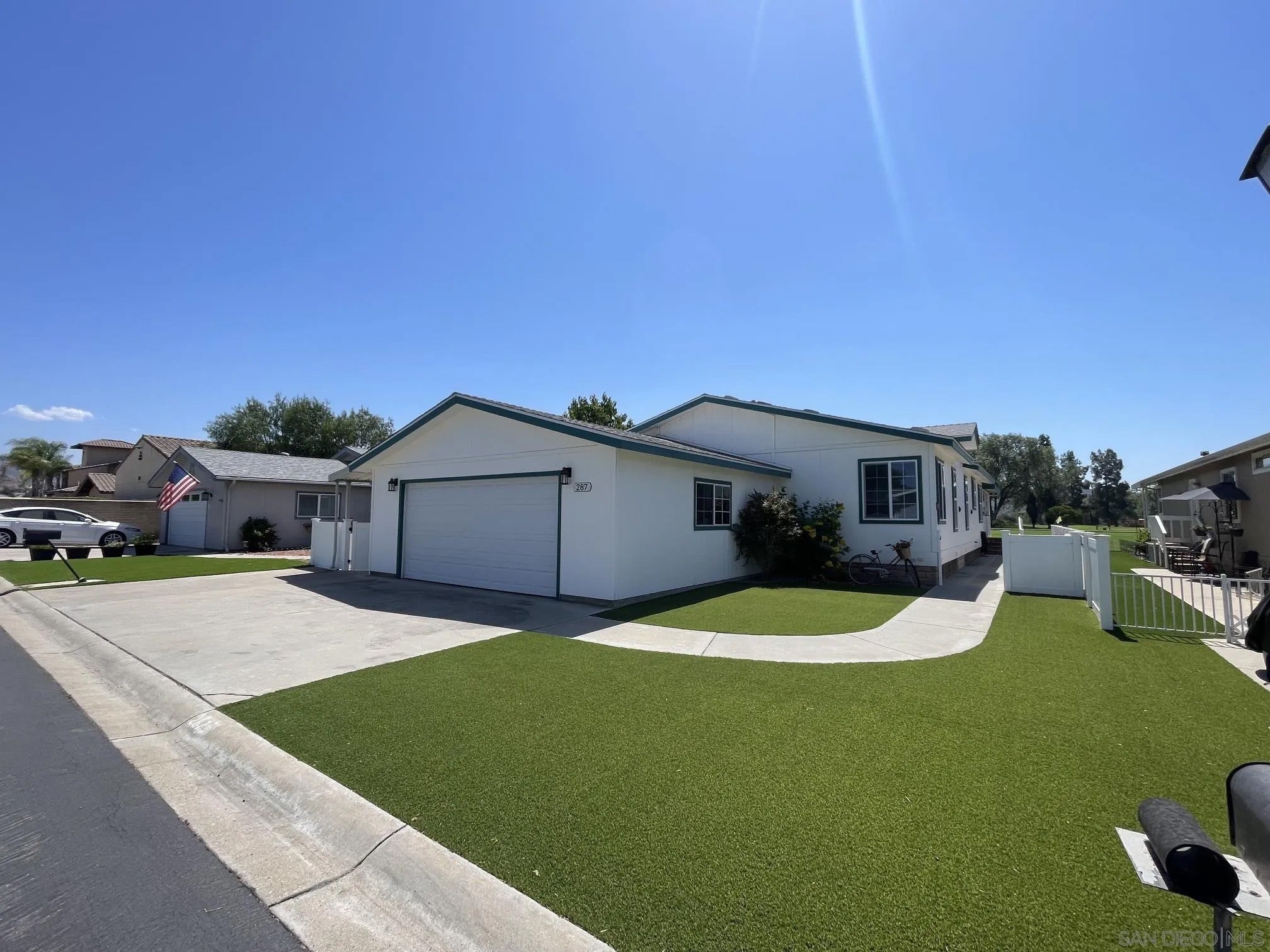 11851 Riverside Dr SPC 287