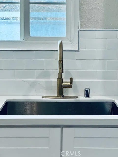 314 Acacia