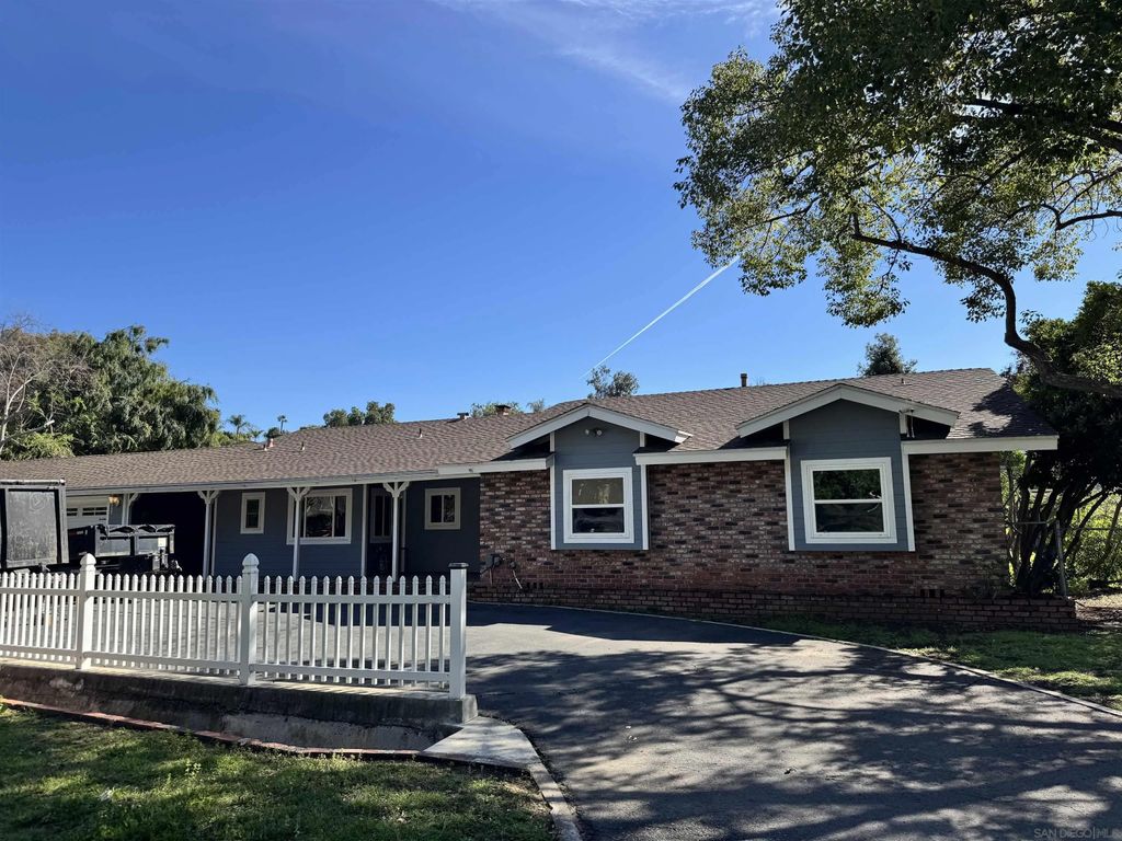 Photo of 1795 Garrison Way, El Cajon, CA 92019 (MLS # 260004554)