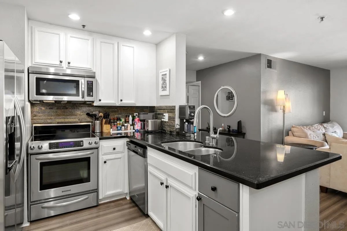 5605 Friars 308