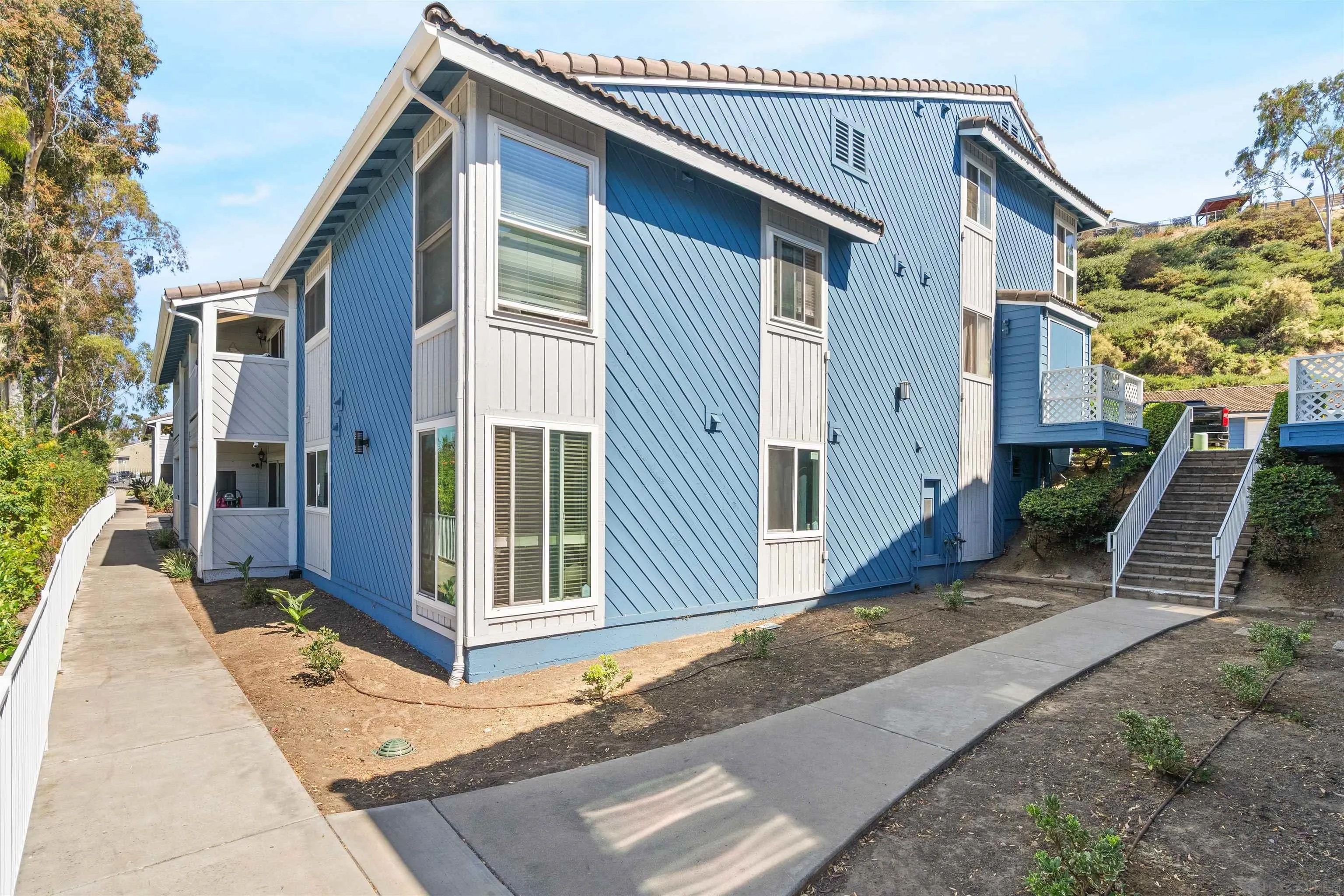 560 Telegraph Canyon A