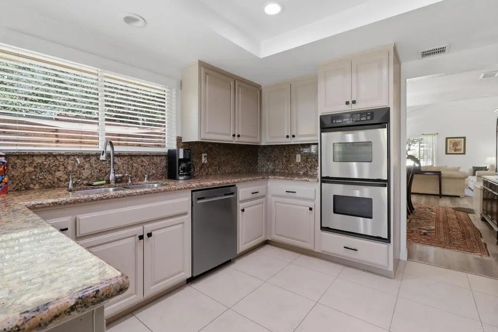 Photo of 338 Vista del Indio, Fallbrook, CA 92028 (MLS # NDP2609234)