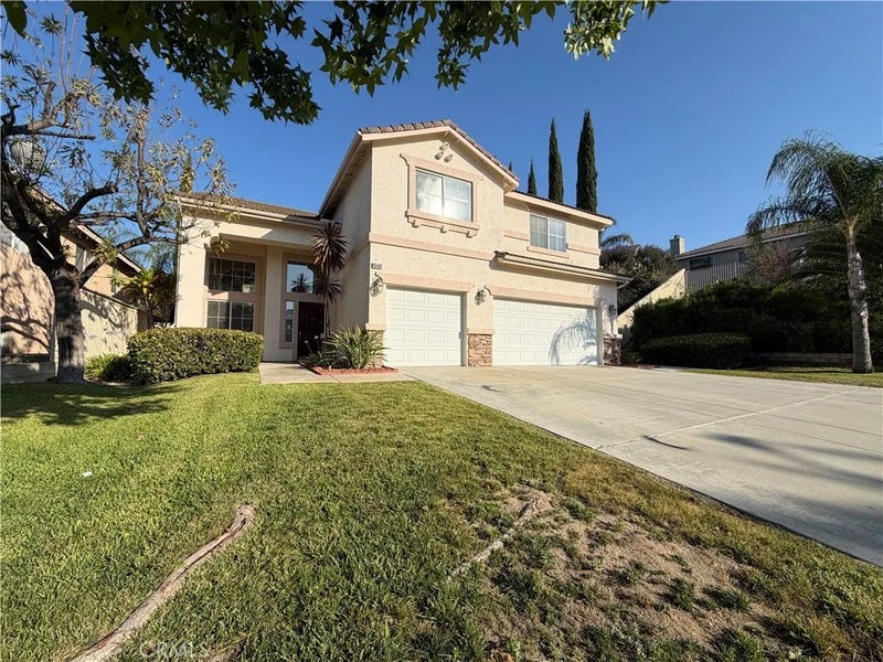45402 Eagle Crest Lane