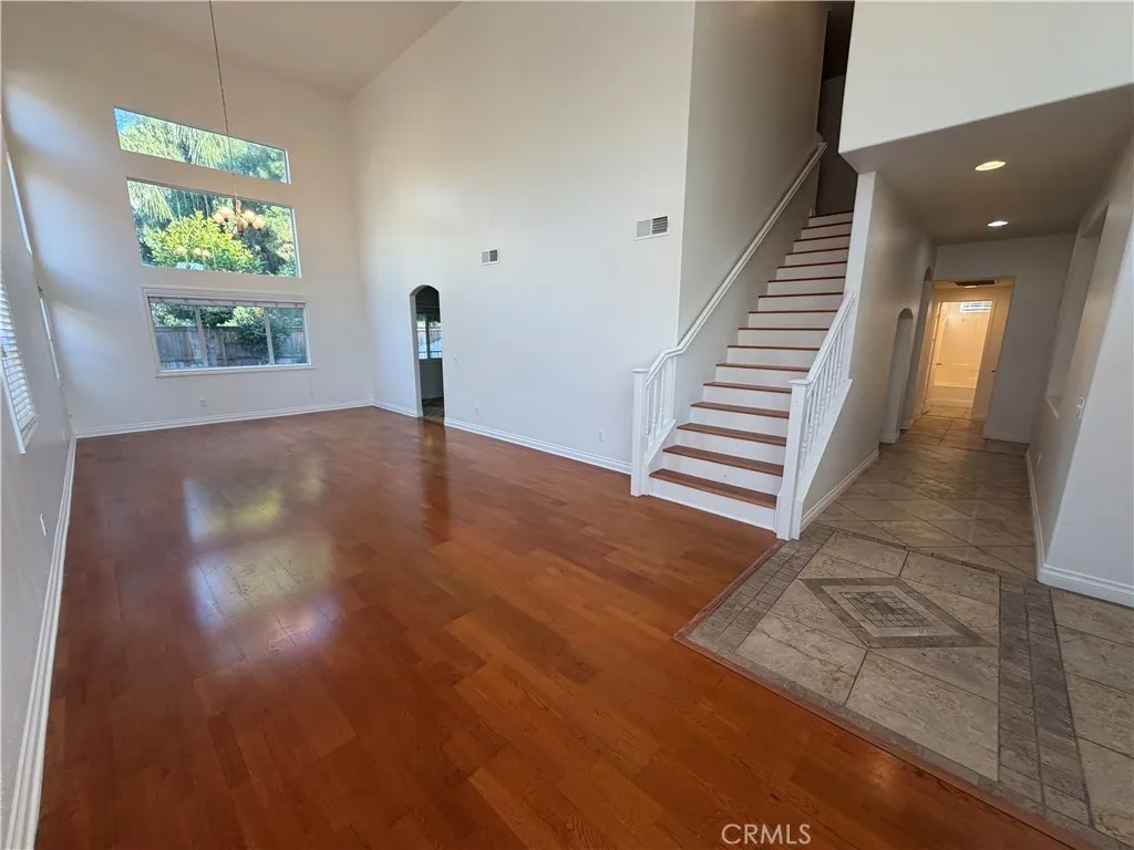 45402 Eagle Crest Lane