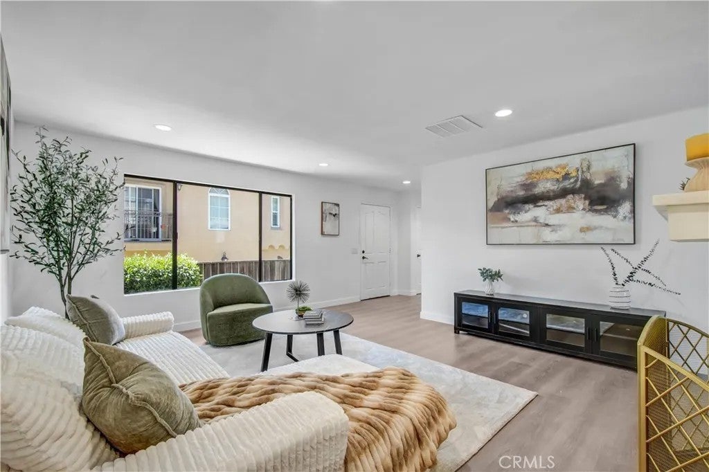 226 N Chandler B