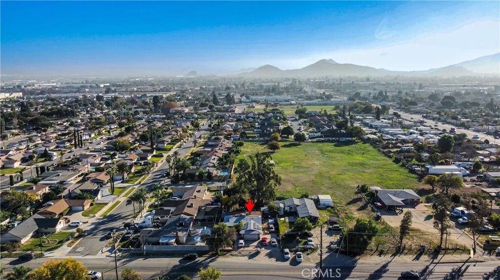 Photo of 18793 San Bernardino Ave, Bloomington, CA 92316 (MLS # PW25278015)