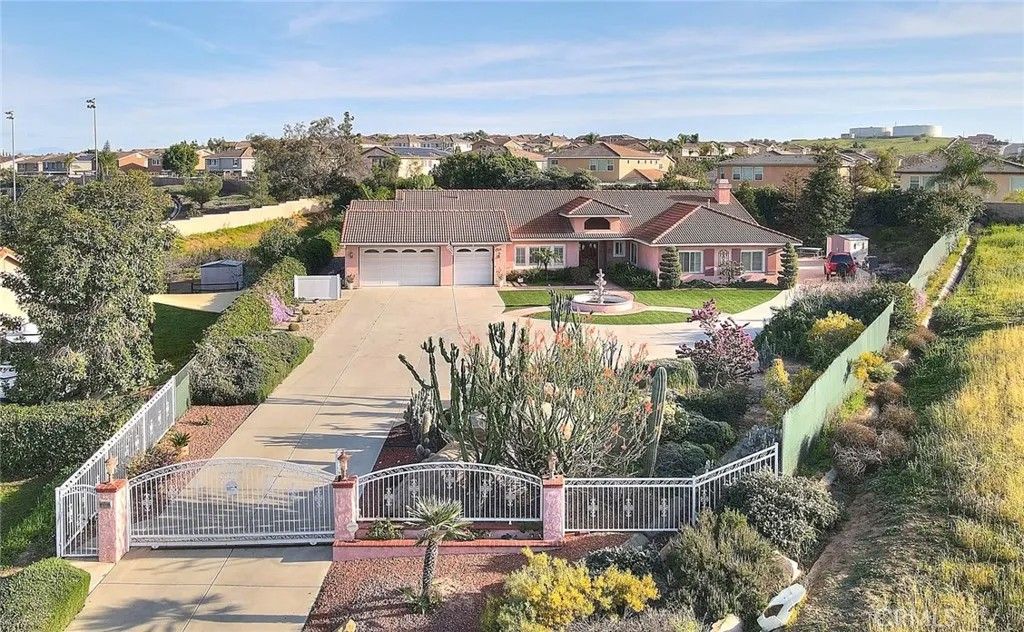 Photo of 16240 Little Court, Riverside, CA 92508 (MLS # IV26035544)