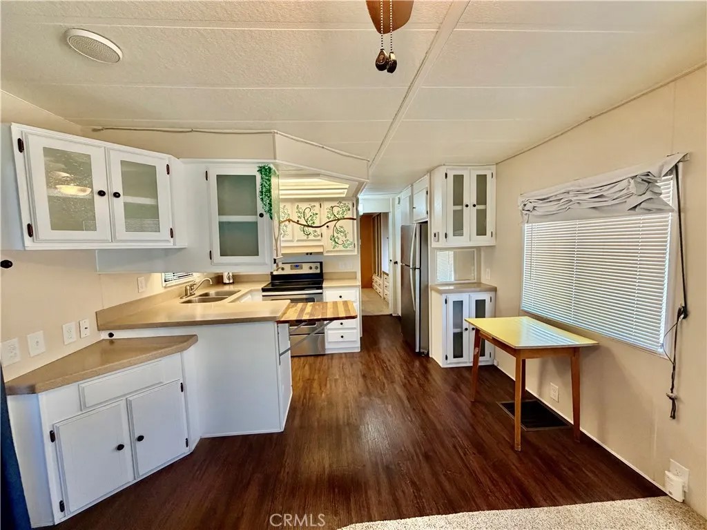 948 Acorn Drive