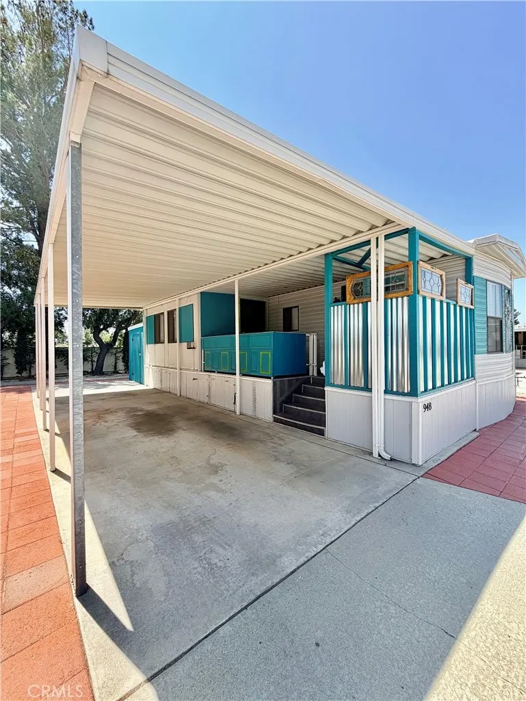 948 Acorn Drive