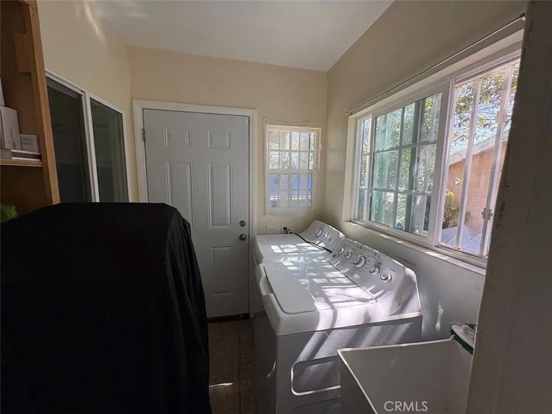 4065 Wadsworth
