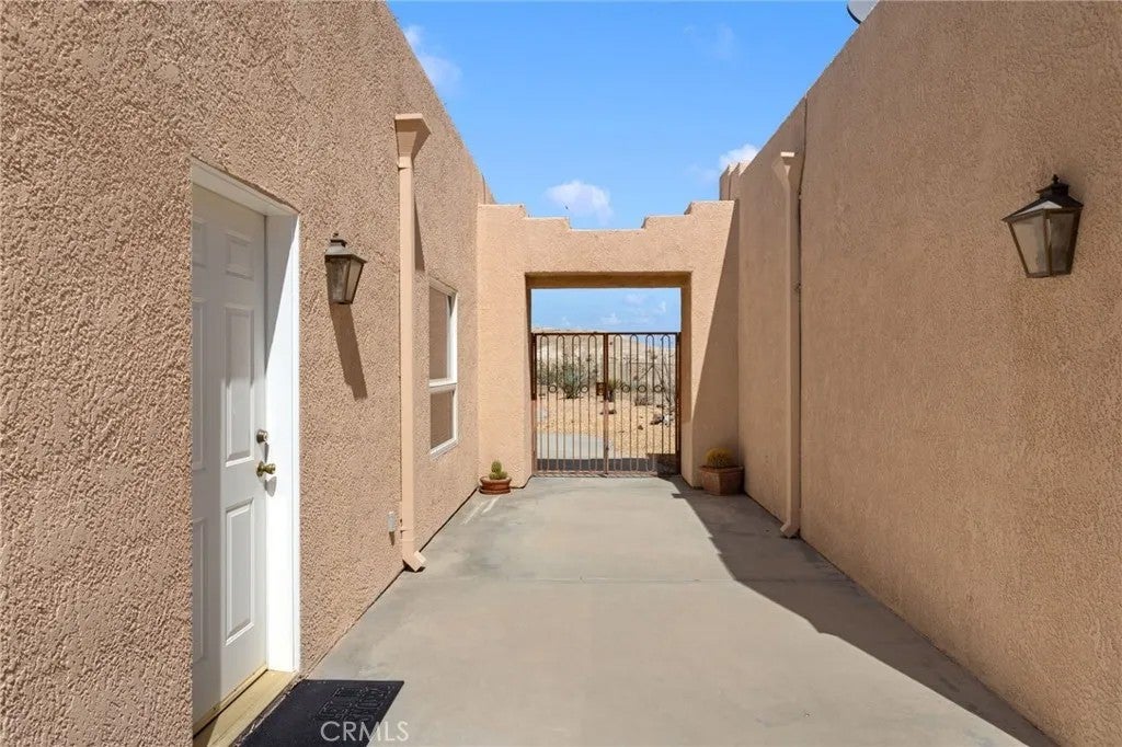 16222 Wild Road