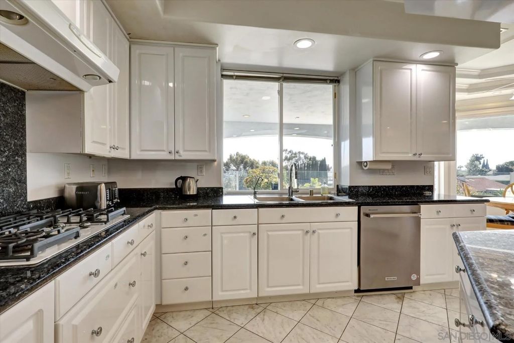 Photo of 6727 Cavite Ct, San Diego, CA 92120 (MLS # 250040765)