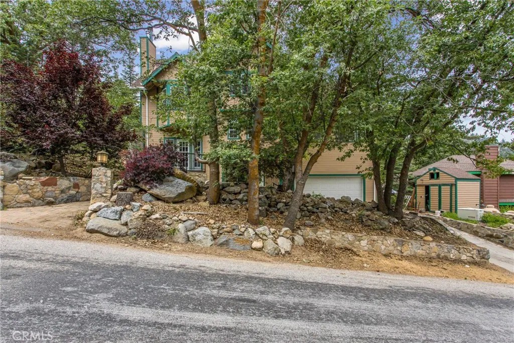 6130 Spruce