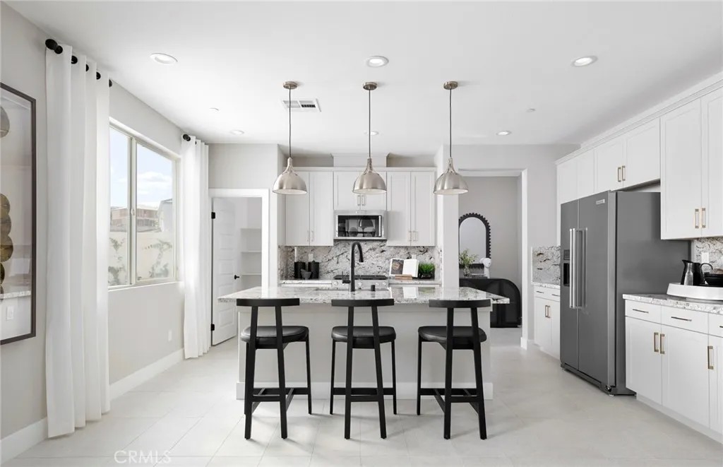 4264 Ladrillo Street