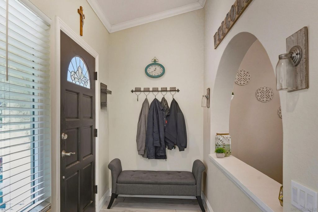 Photo of 11342 Turtleback Ln, San Diego, CA 92127 (MLS # 2600311)