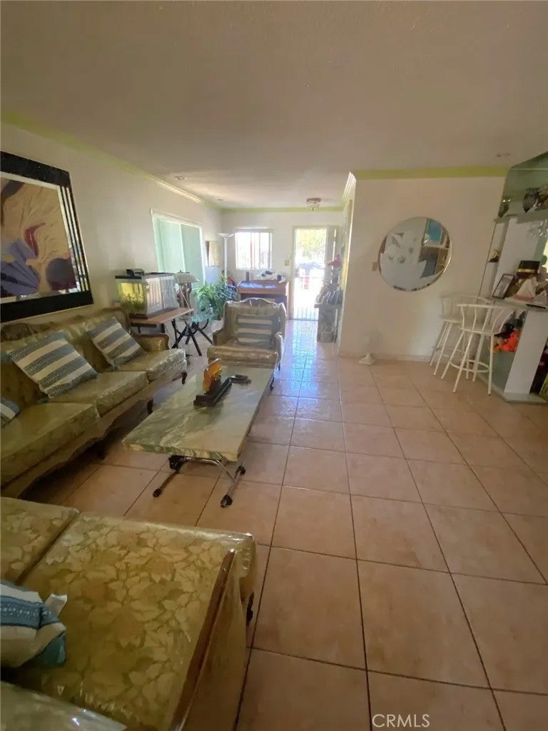 Photo of 3111 Halldale Ave, Los Angeles, CA 90018 (MLS # SR26129745)