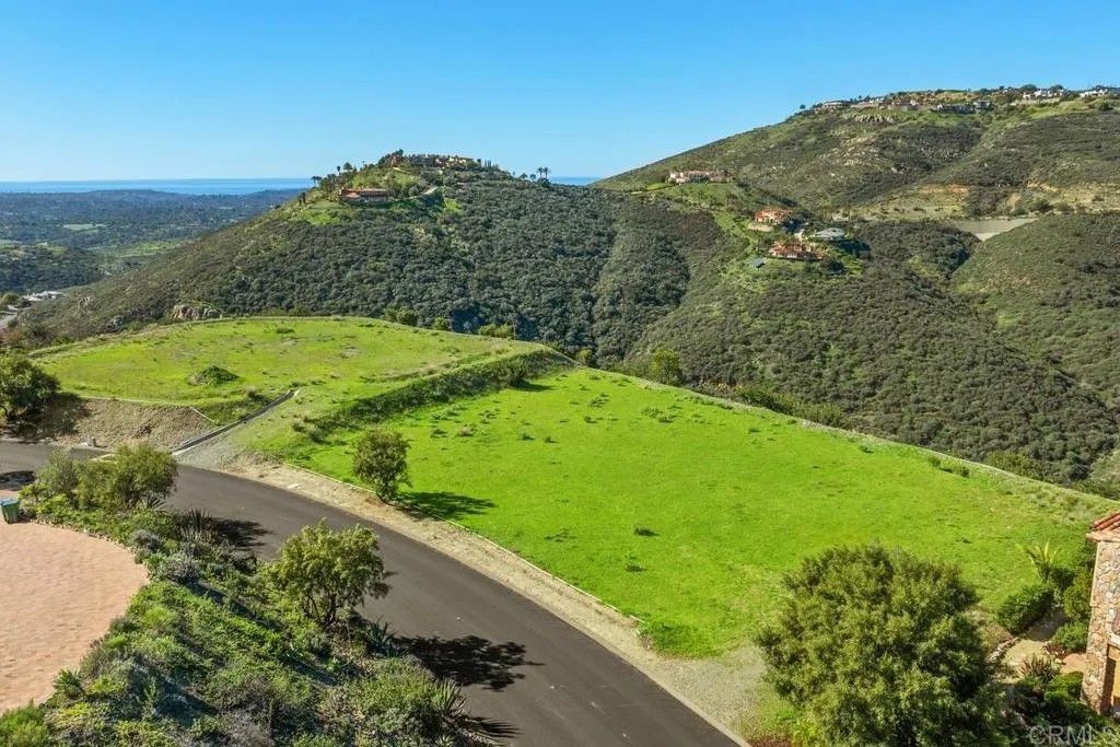Photo of 17912 El Brazo. lot 77, Rancho Santa Fe, CA 92067 (MLS # NDP2600401)