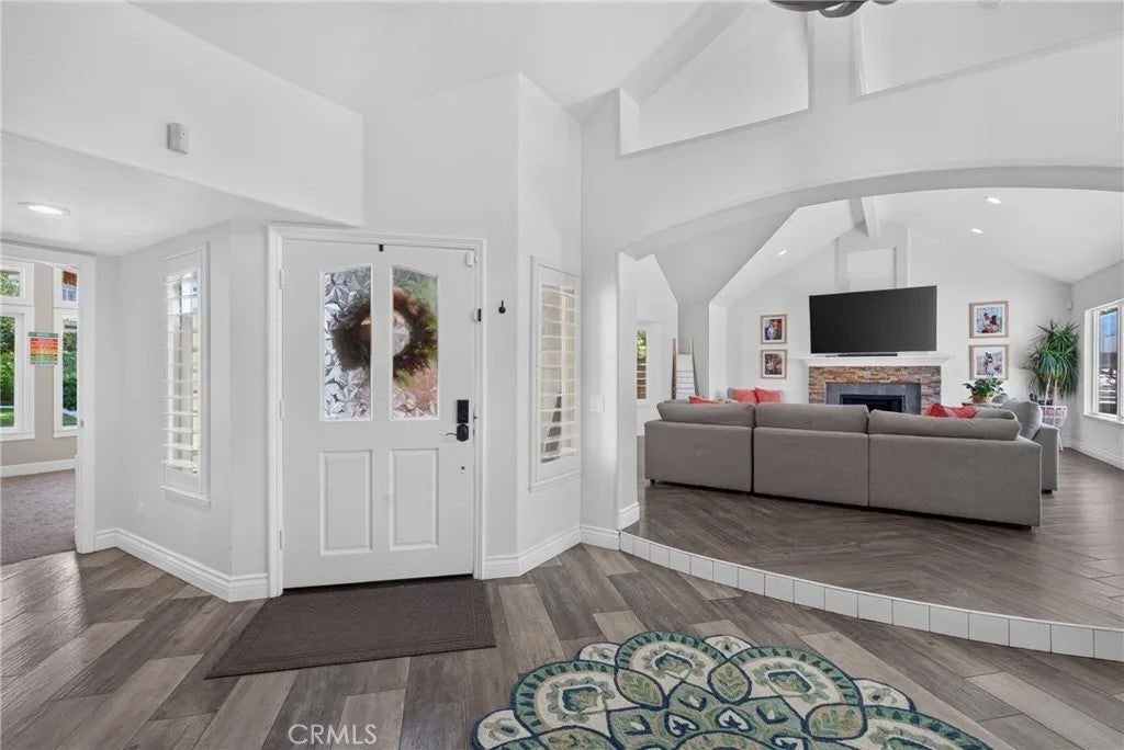 28737 Live Oak