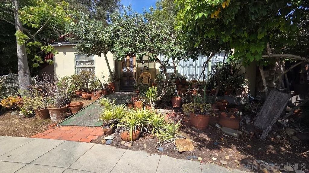 Photo of 2729 Teresita Street, San Diego, CA 92104 (MLS # 260012656)