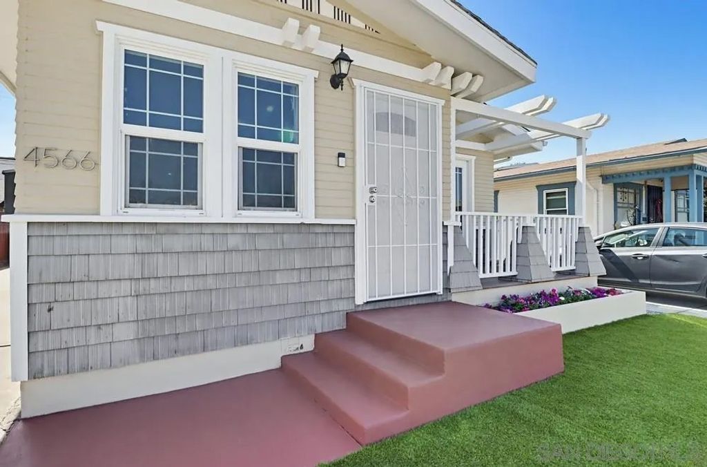 Photo of 4566 32nd ST, San Diego, CA 92116 (MLS # 260010765)