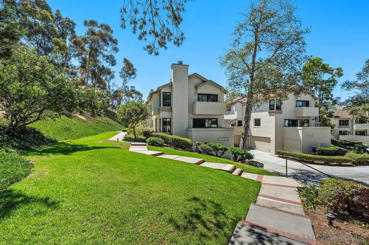 2750 Ariane Dr 135