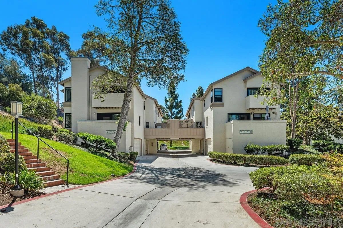 2750 Ariane Dr 135