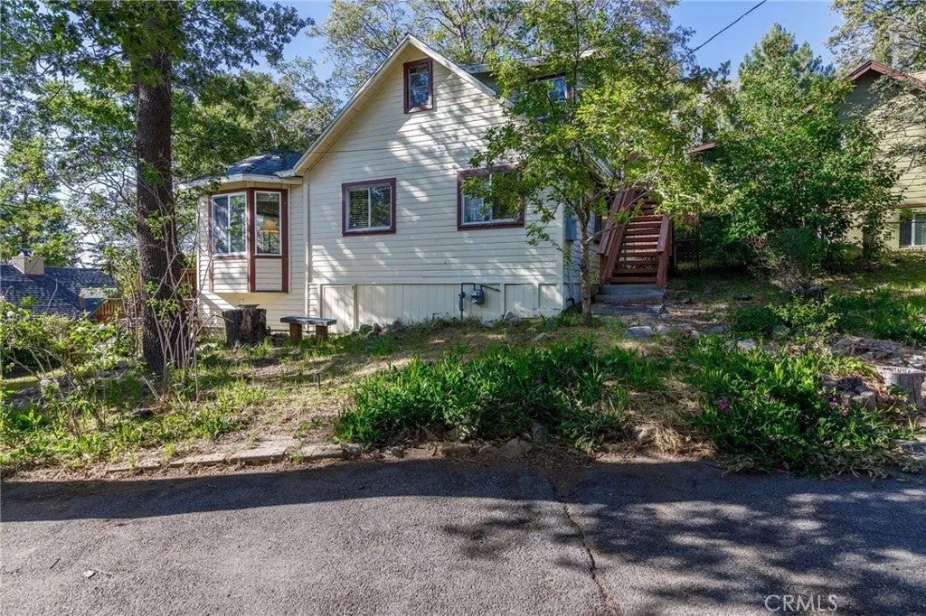 Photo of 29288 Lake View, Cedar Glen, CA 92321 (MLS # IG26119065)
