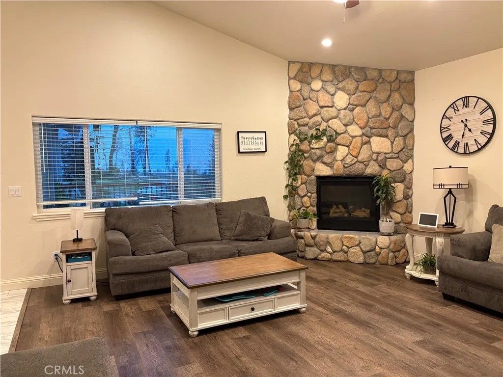 Photo of 1075 Bille Rd, Paradise, CA 95969 (MLS # PA26003670)