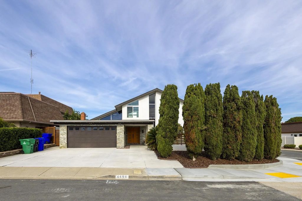 Photo of 4494 Benhurst Ave, San Diego, CA 92122 (MLS # 250044682)