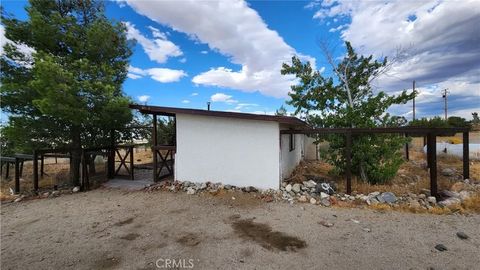 Photo of 30650 233rd St, Llano, CA 93544 (MLS # DW26079654)