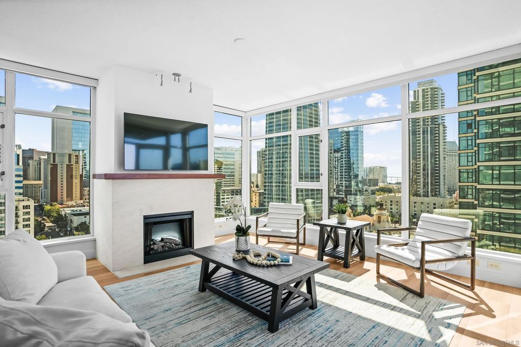 Photo of 1205 Pacific Hwy #1505, San Diego, CA 92101 (MLS # 2600055)