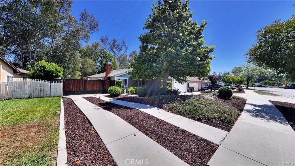 4053 Bayberry