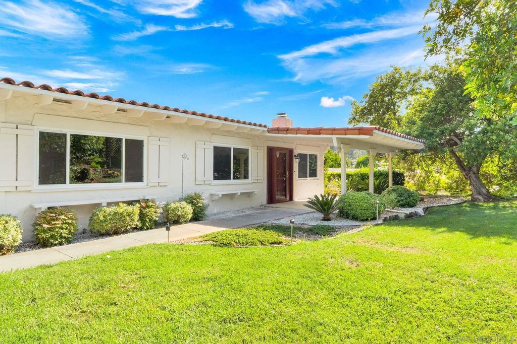 Photo of 12424 Rios Road, San Diego, CA 92128 (MLS # 260008087)