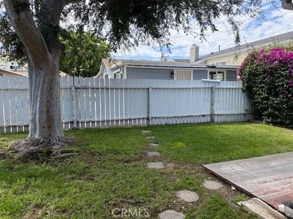 Photo of 26205 Oak Street, Lomita, CA 90717 (MLS # PV26090331)