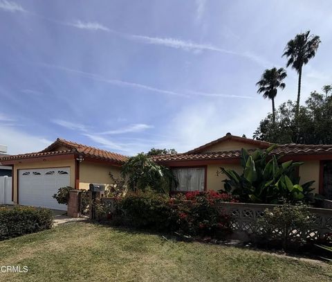 Photo of 3450 Frankfort Court, Oxnard, CA 93033 (MLS # V1-35873)