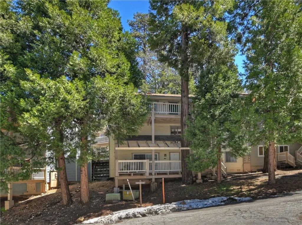 142 Rockledge Lane