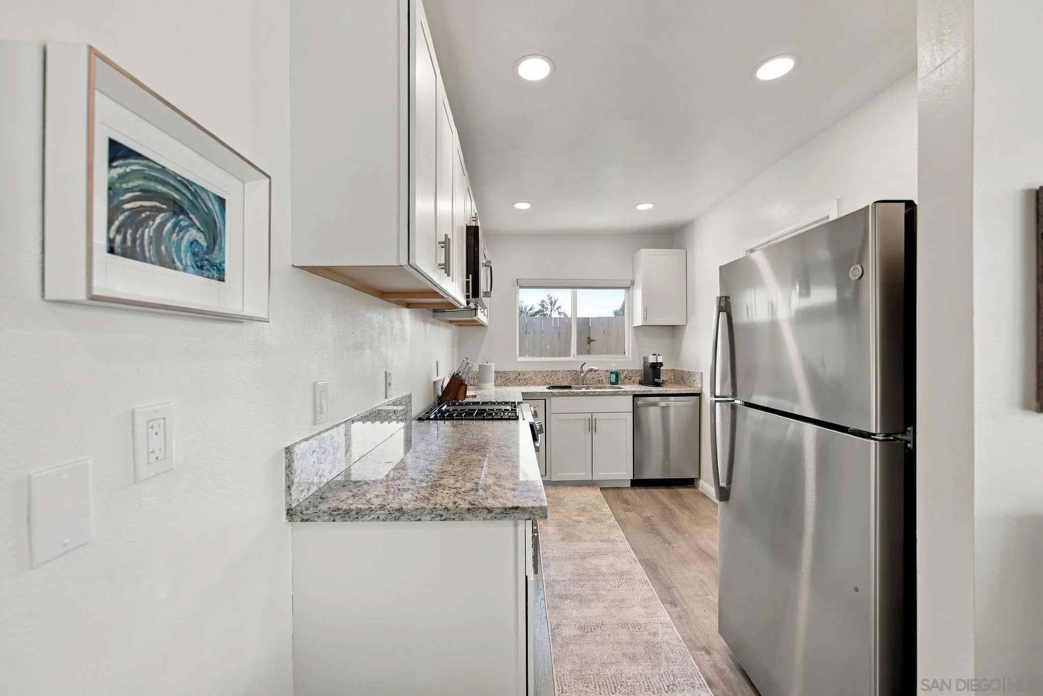 312 N Acacia Ave