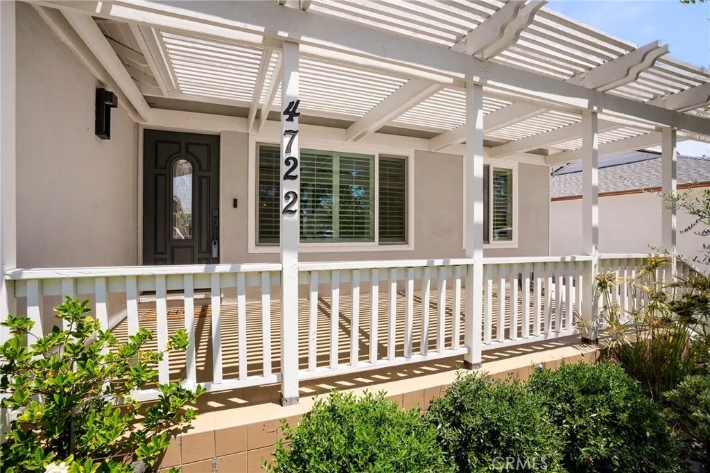 4722 Snowden