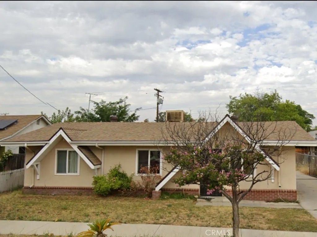 677 Magnolia Avenue