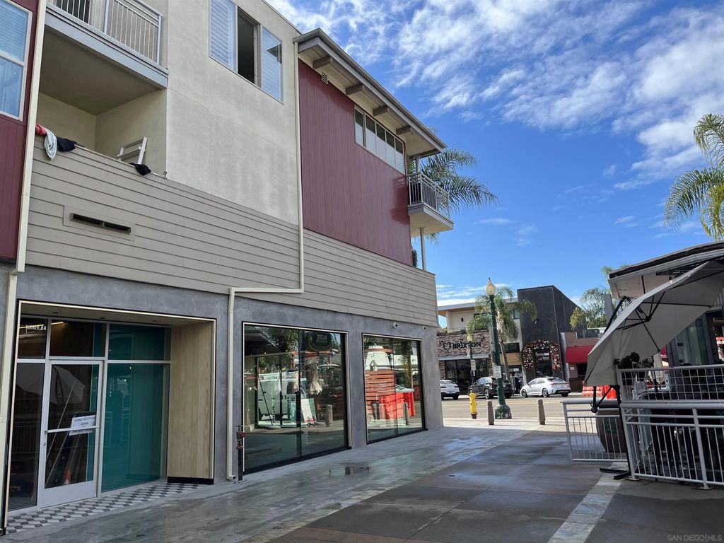 Photo of 687 S Coast Highway #305, Encinitas, CA 92024 (MLS # 2600771)