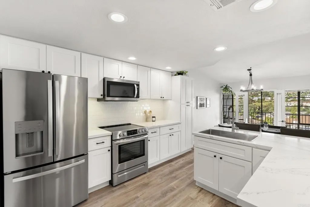 2630 Pirineos Way 13