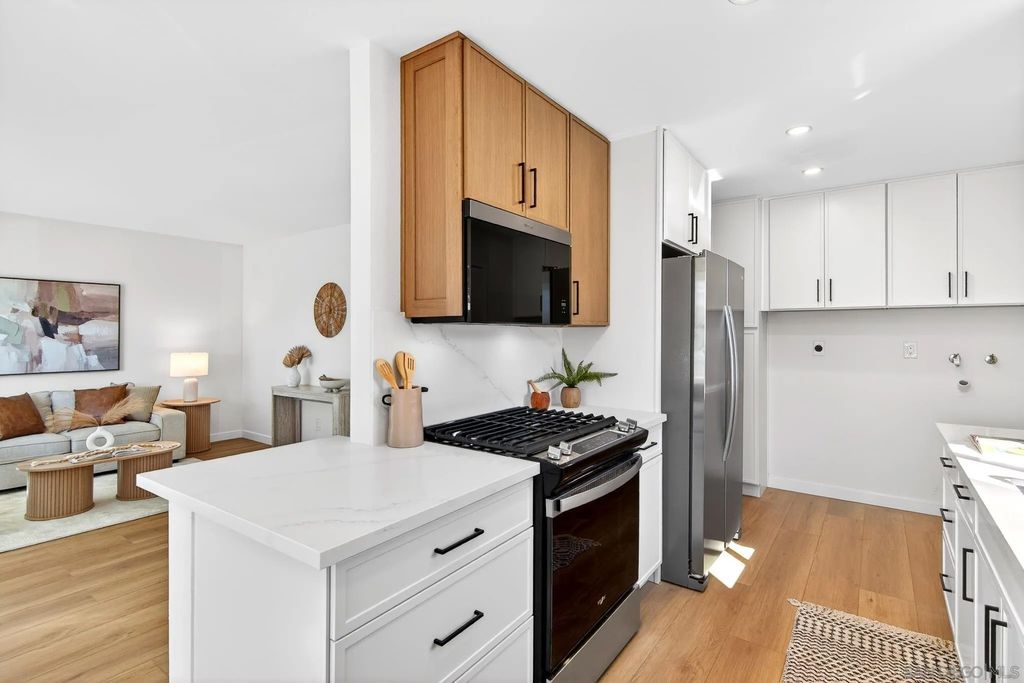 Photo of 156 Francesca Dr, Oceanside, CA 92057 (MLS # 260004655)