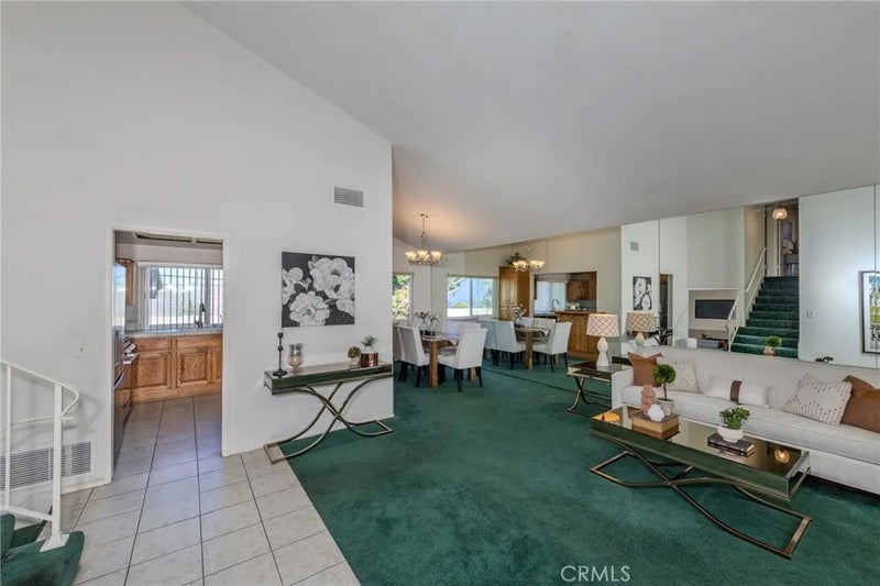 137 N Wade