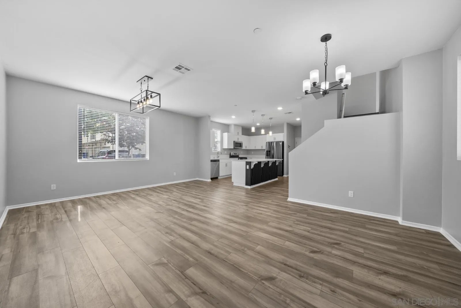 5223 Surfwalk Way 111