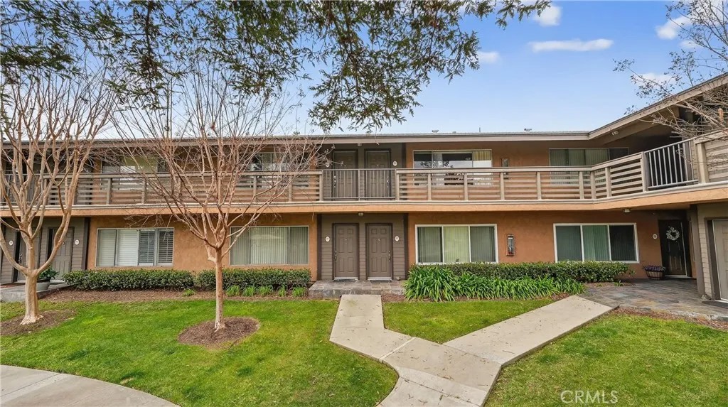 1450 W Lambert Road 366