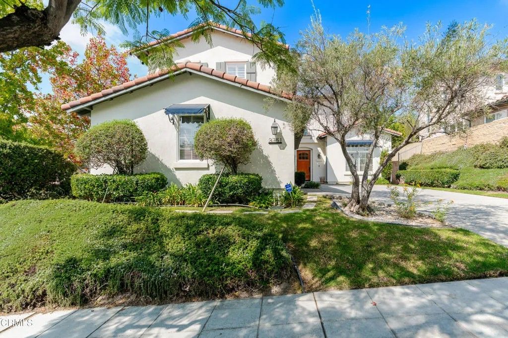 Photo of 3751 N Hollingsworth Road, Altadena, CA 91001 (MLS # P1-25251)