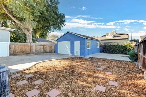 Tiny photo for 10335 Scoville Avenue, Sunland, CA 91040 (MLS # BB25272523)