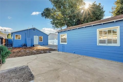 Tiny photo for 10335 Scoville Avenue, Sunland, CA 91040 (MLS # BB25272523)