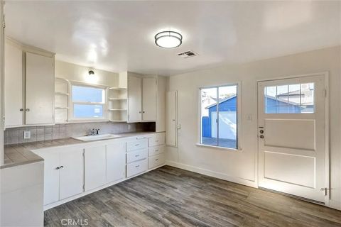 Tiny photo for 10335 Scoville Avenue, Sunland, CA 91040 (MLS # BB25272523)