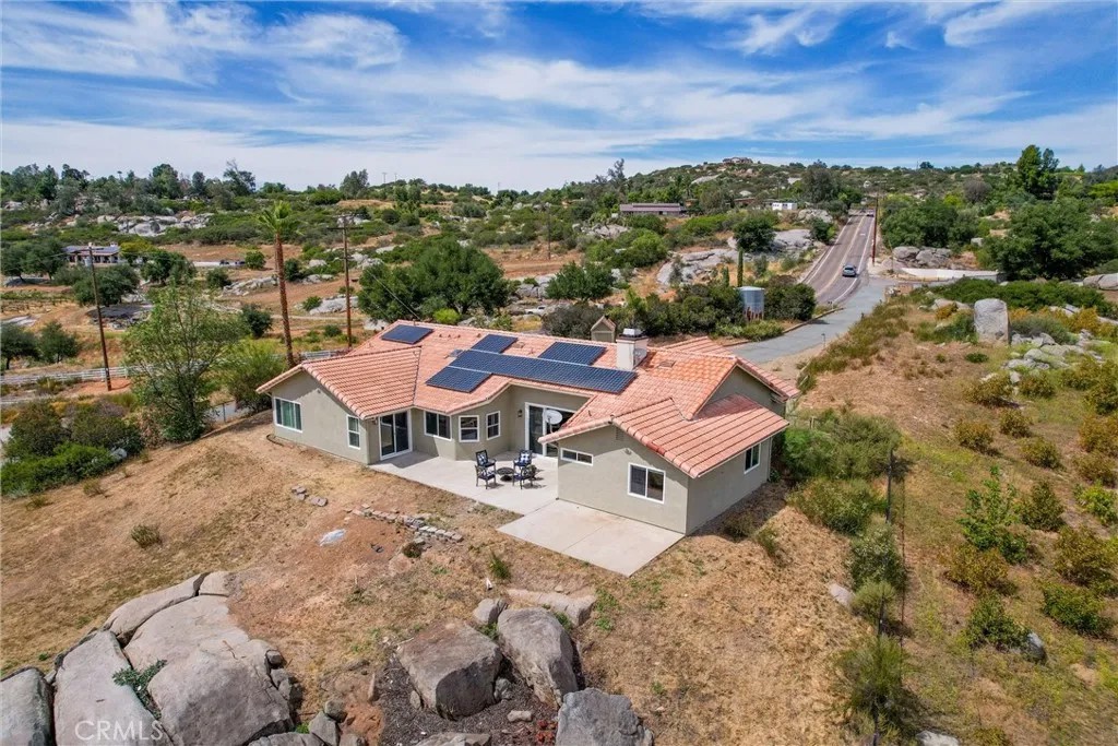 23164 Vista Ramona
